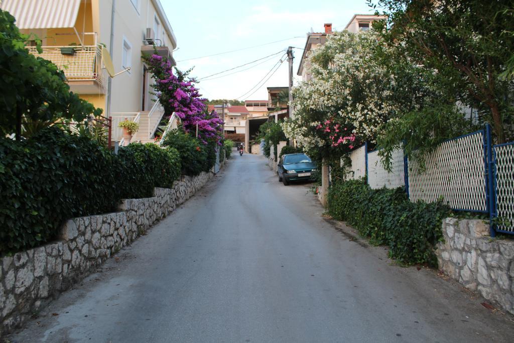 Apartment Cherie Trogir Exteriör bild
