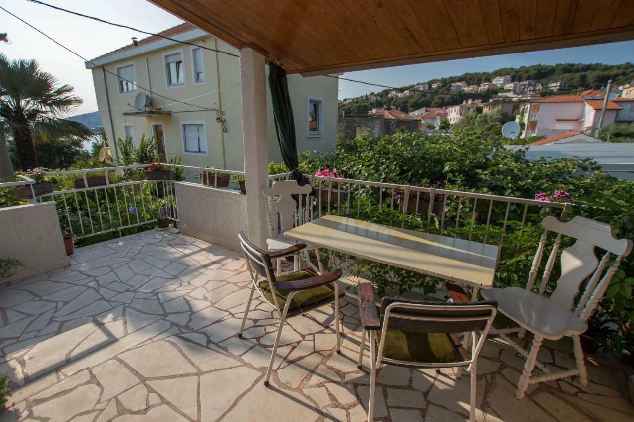 Apartment Cherie Trogir Exteriör bild