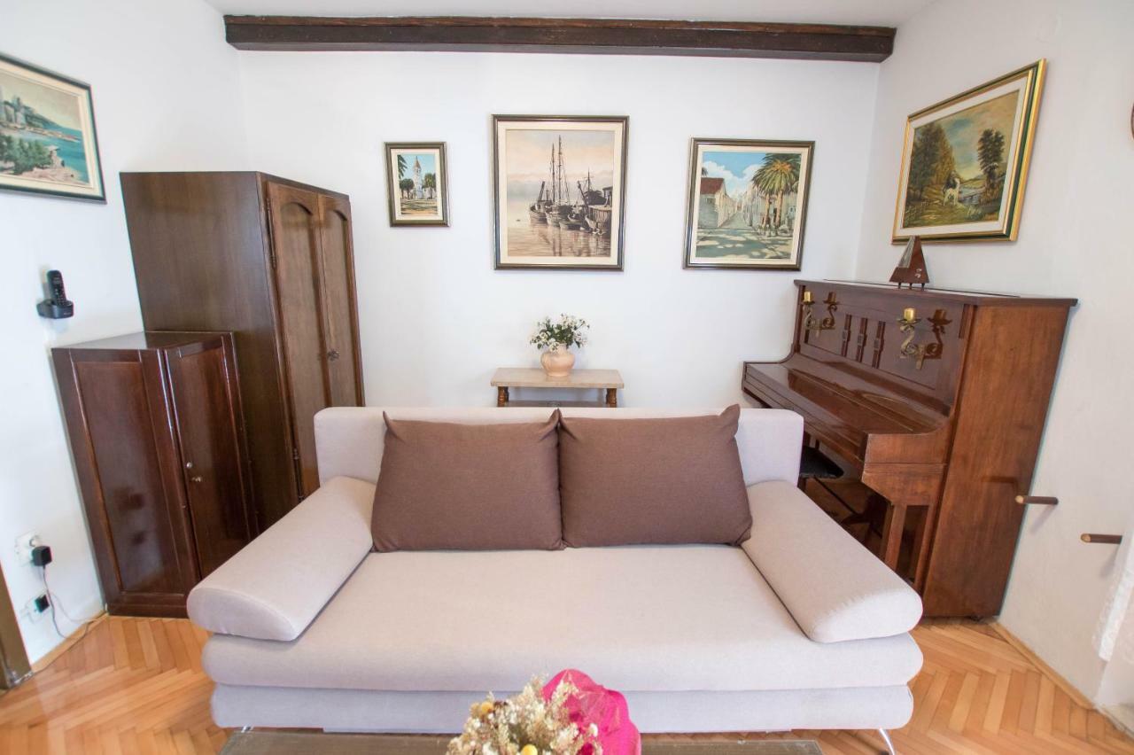 Apartment Cherie Trogir Exteriör bild